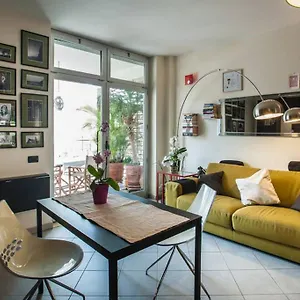  Appartement Modern Giovanni Square Iun Q6922 Italie